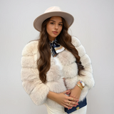 Amira -  Elegantna jakna od umjetnog krzna