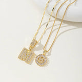 Ogrlica sa slovom Moisanit | Zlato