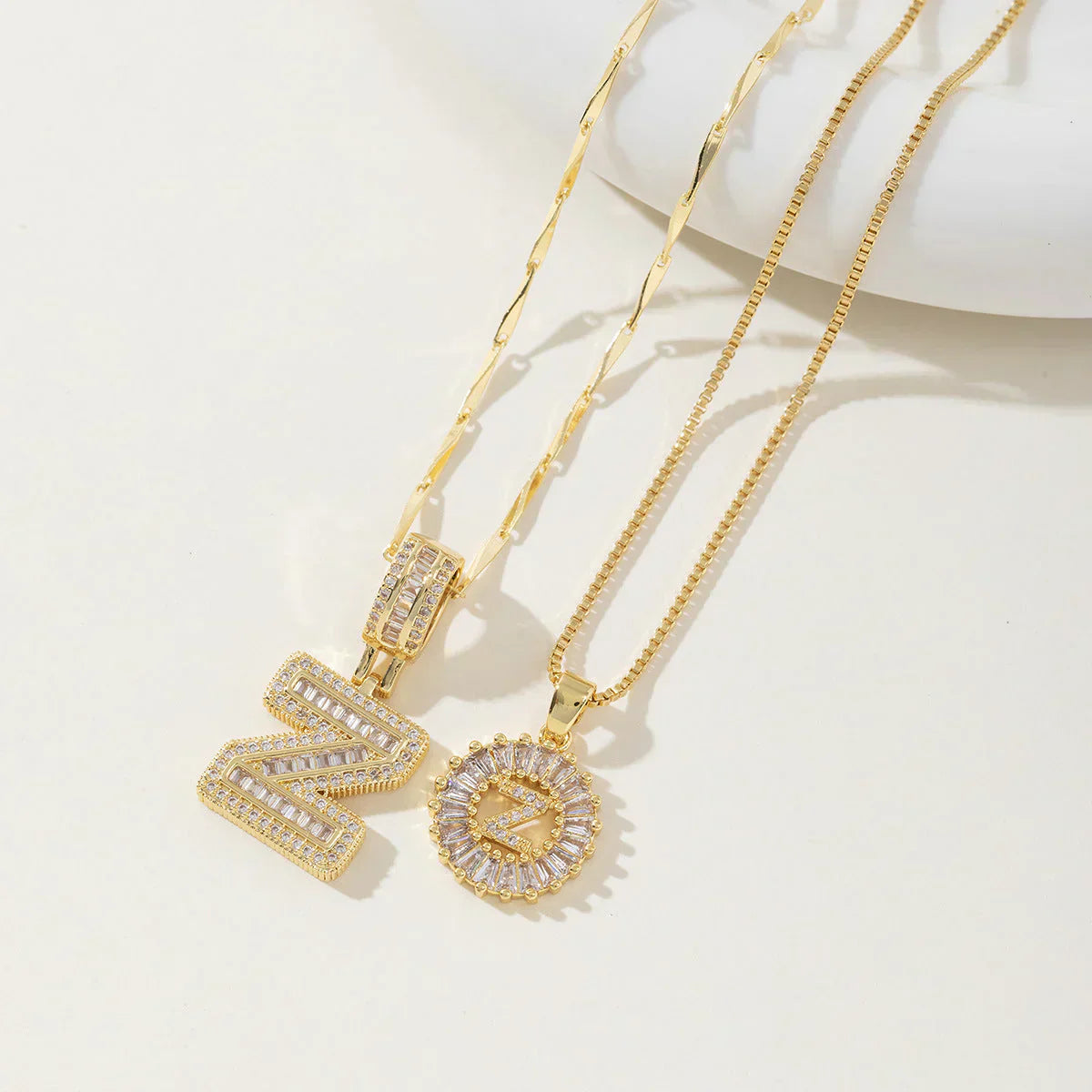 Ogrlica sa slovom Moisanit | Zlato