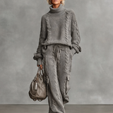 Ležerni pleteni set: Džemper i kargo pantalone