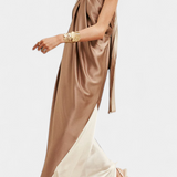 Petra Maxi Haljina s Nepravilnim Rezom i Otkritim Leđima